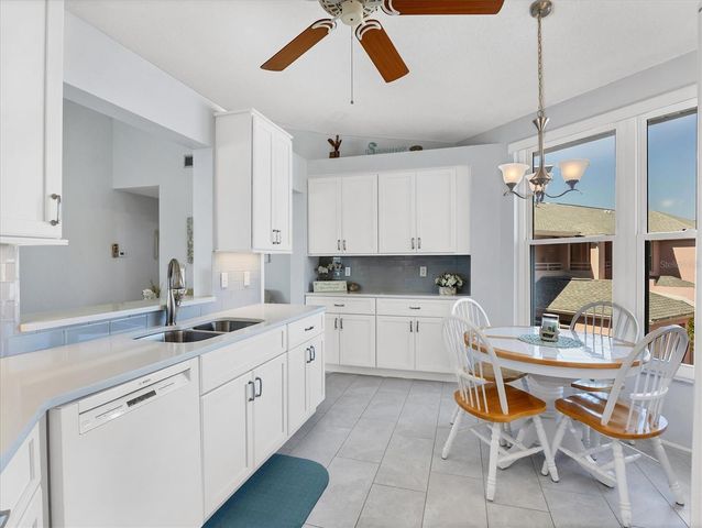 4050 PINEBROOK CIRCLE 9, Bradenton, FL 34209