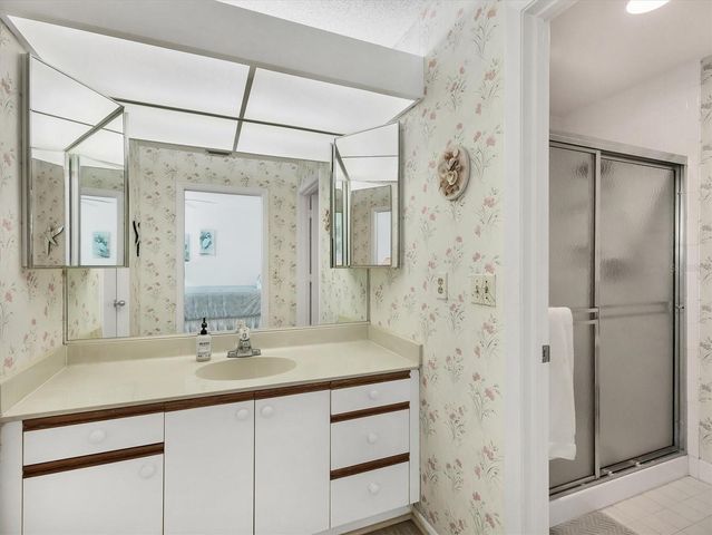 4050 PINEBROOK CIRCLE 9, Bradenton, FL 34209