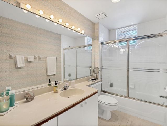 4050 PINEBROOK CIRCLE 9, Bradenton, FL 34209