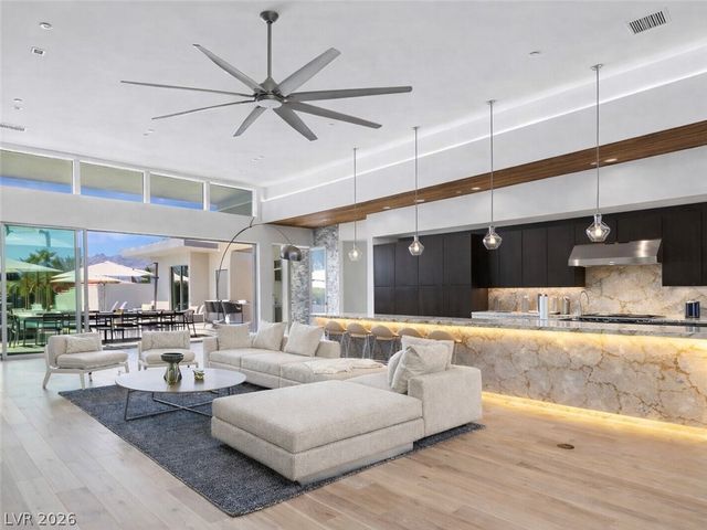 3131 South Leslie Street, Pahrump, NV 89048