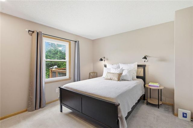 110 NE Brookwood Place, Blue Springs, MO 64014