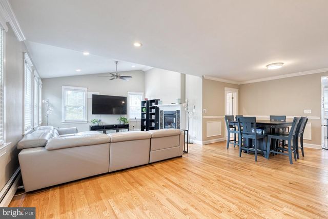 2905 ROBERN AVE, Parkville, MD 21234