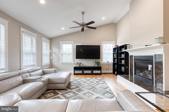2905 ROBERN AVE, Parkville, MD 21234