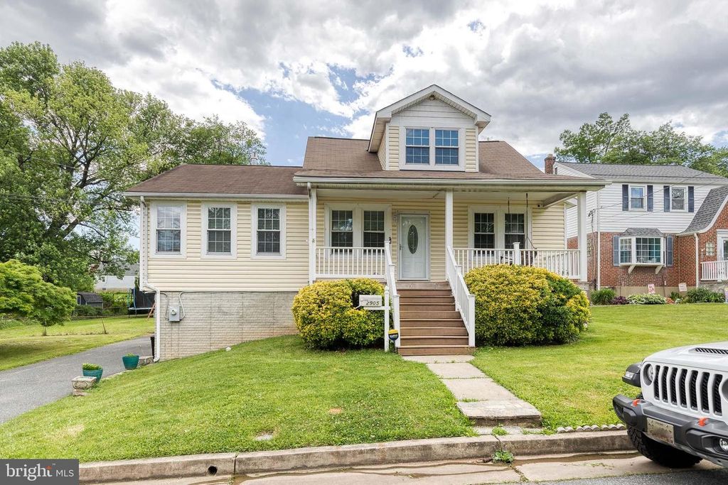 Image 1 of property listing at 2905 ROBERN AVE, Parkville, MD 21234