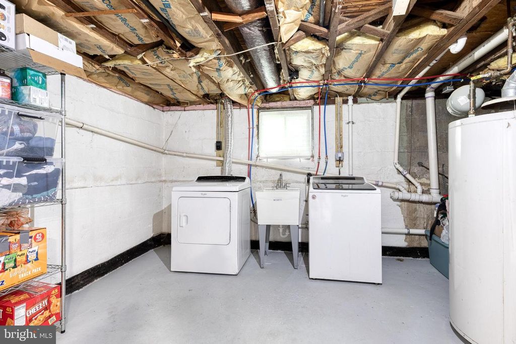 Image 35 of property listing at 2905 ROBERN AVE, Parkville, MD 21234