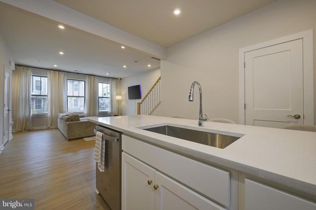 203-A PARK CENTRAL TER, Manassas Park, VA 20111