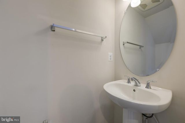 203-A PARK CENTRAL TER, Manassas Park, VA 20111