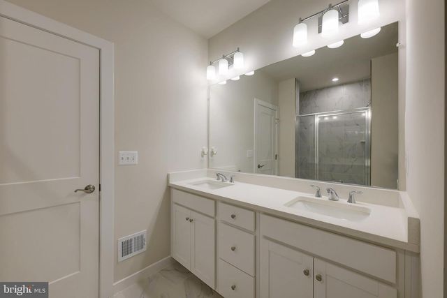 203-A PARK CENTRAL TER, Manassas Park, VA 20111