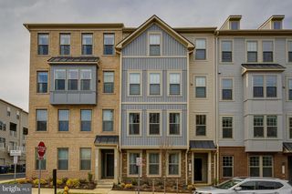 203-A PARK CENTRAL TER, Manassas Park, VA 20111