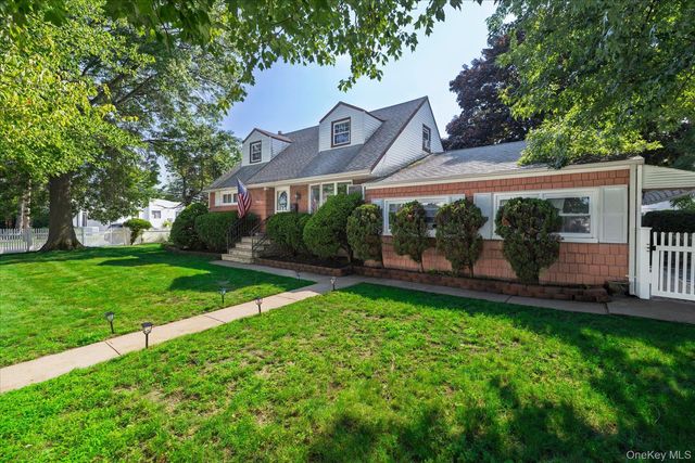 1582 Bellmore Road, Bellmore, NY 11710