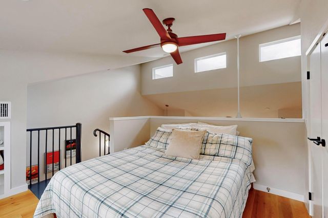 913 Duncan LN 103, Austin, TX 78705