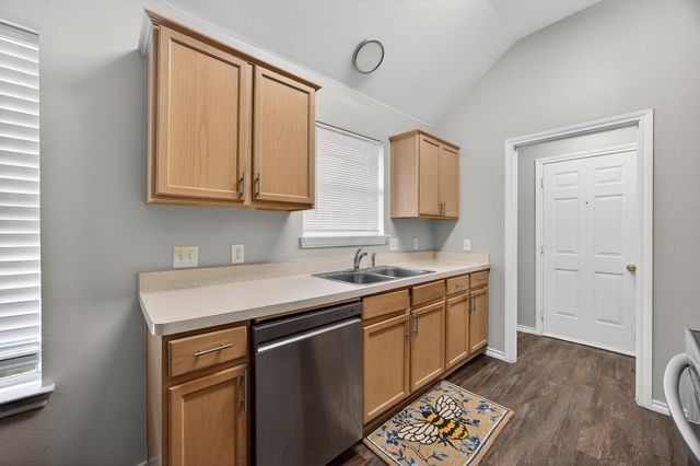 3205 Carverly Avenue, Fort Worth, TX 76119