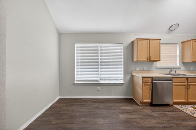 3205 Carverly Avenue, Fort Worth, TX 76119