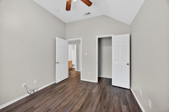 3205 Carverly Avenue, Fort Worth, TX 76119