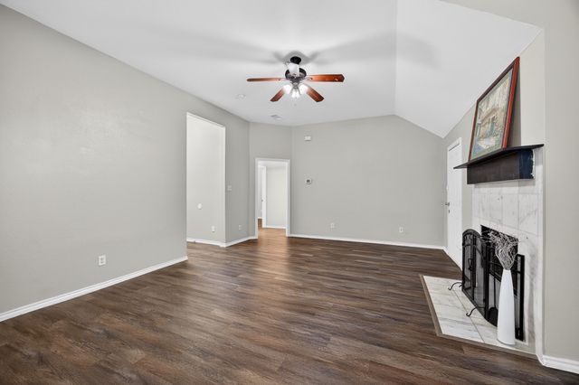 3205 Carverly Avenue, Fort Worth, TX 76119