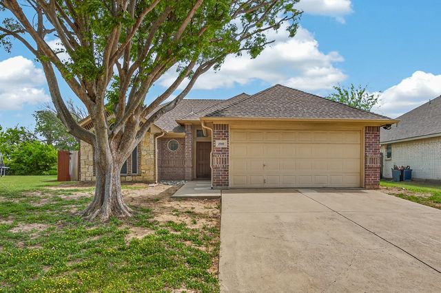 3205 Carverly Avenue, Fort Worth, TX 76119