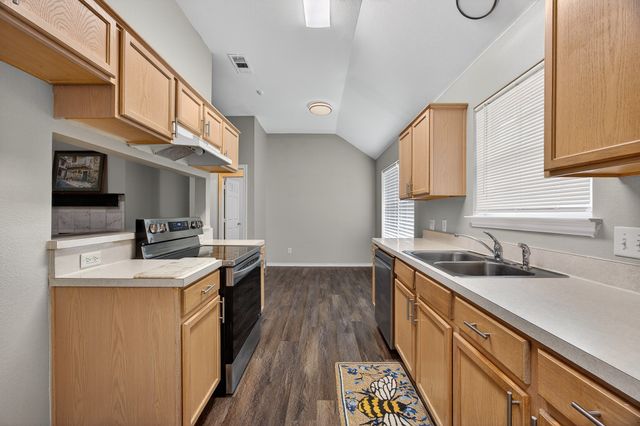 3205 Carverly Avenue, Fort Worth, TX 76119