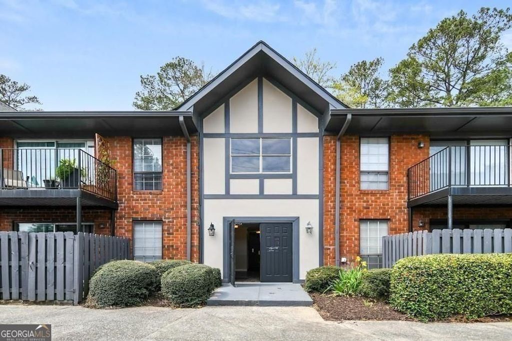 6851 Roswell Road A-12, Sandy Springs, GA 30328