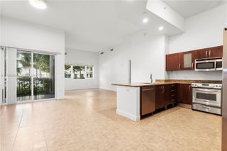 19900 E Country Club Dr 104, Aventura, FL 33180