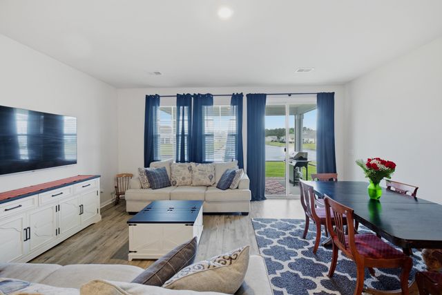 727 Mustang Ranch Dr., Myrtle Beach, SC 29588
