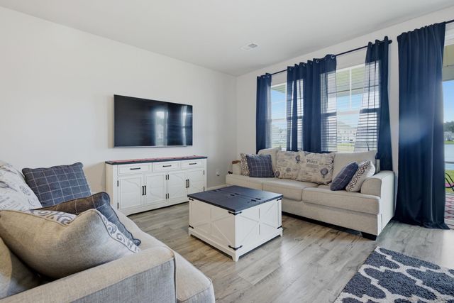 727 Mustang Ranch Dr., Myrtle Beach, SC 29588