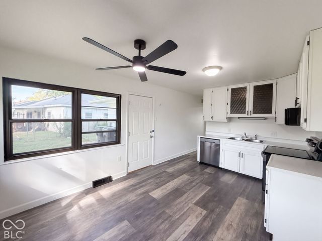 1036 Eastlawn Drive, Whiteland, IN 46184