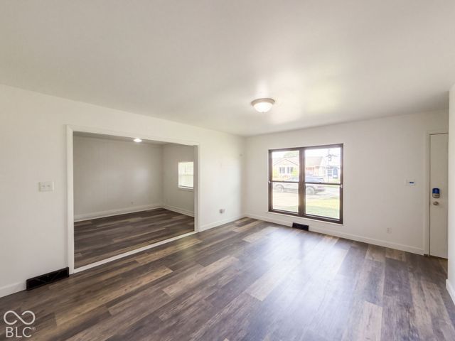 1036 Eastlawn Drive, Whiteland, IN 46184