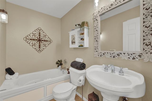 137 Chaparral ST, San Marcos, TX 78666