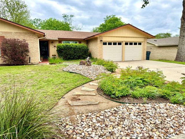 137 Chaparral ST, San Marcos, TX 78666