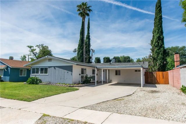 7429 Kentland, West Hills, CA 91307