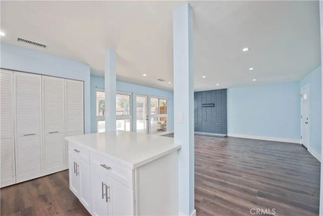 7429 Kentland, West Hills, CA 91307