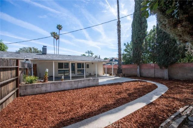 7429 Kentland, West Hills, CA 91307