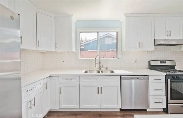 7429 Kentland, West Hills, CA 91307