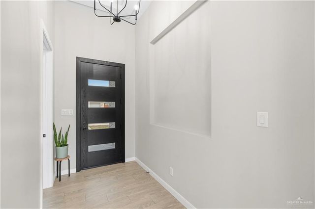 2813 Kilgore Avenue, Mcallen, TX 78504