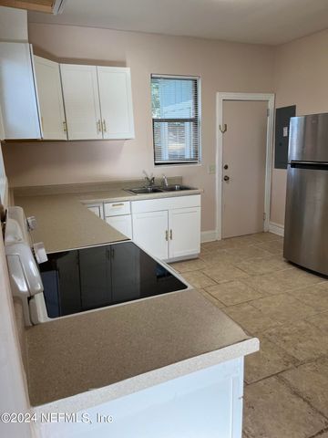 5105 HOLLYCREST Drive, Jacksonville, FL 32205