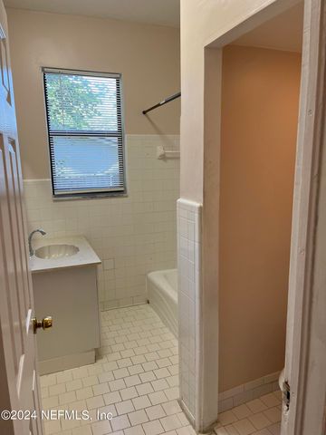 5105 HOLLYCREST Drive, Jacksonville, FL 32205