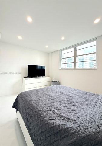 19390 Collins Ave 908, Sunny Isles Beach, FL 33160