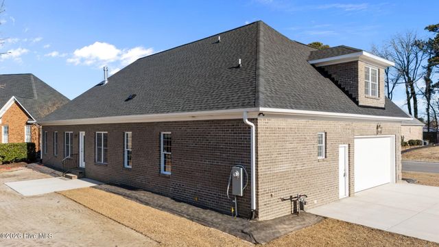 2061 Cornerstone Drive, Winterville, NC 28590