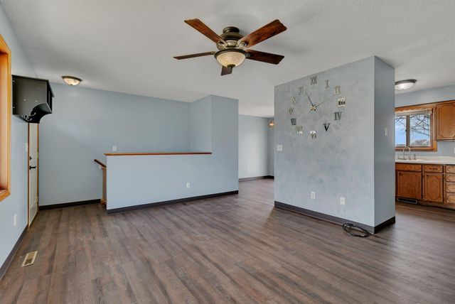 107 7th Avenue NW, Saint Joseph, MN 56374