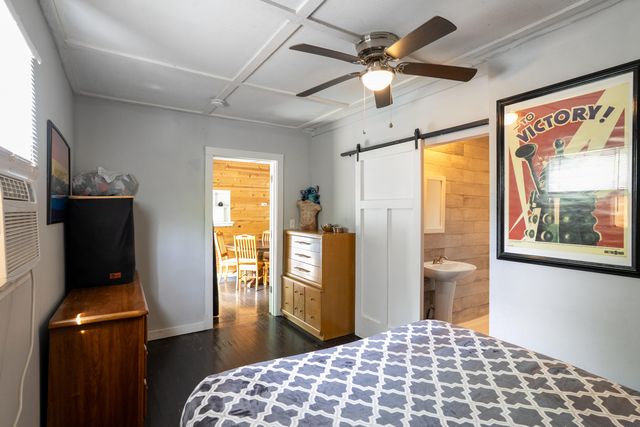 106 W FOREST AVE, Columbia, MO 65203