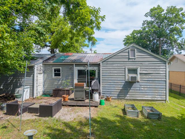 106 W FOREST AVE, Columbia, MO 65203