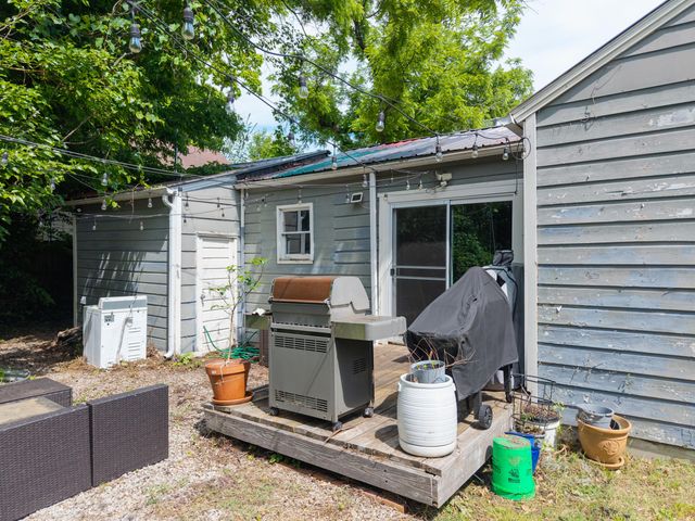 106 W FOREST AVE, Columbia, MO 65203