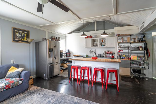 106 W FOREST AVE, Columbia, MO 65203