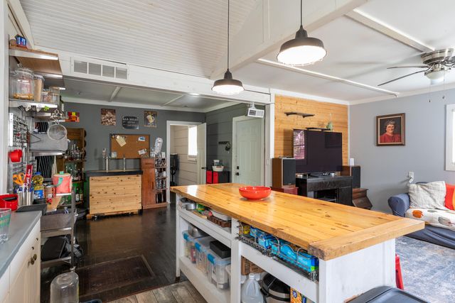 106 W FOREST AVE, Columbia, MO 65203