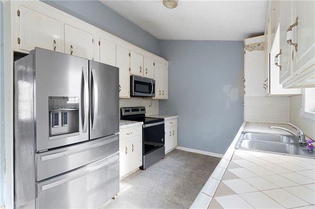 12 Creek Bend SW Court, Cartersville, GA 30120