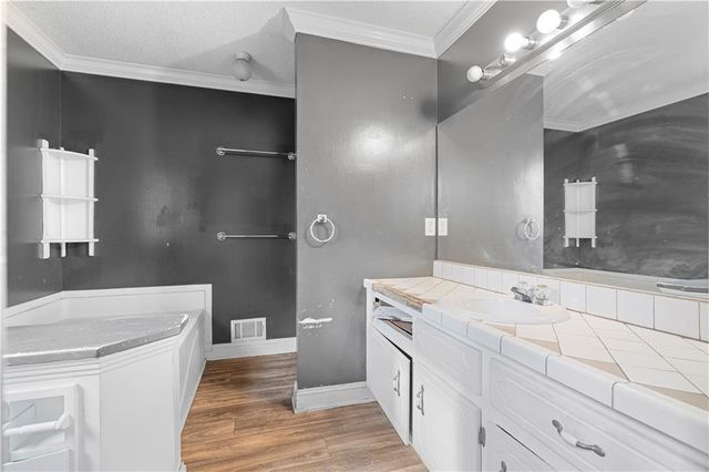 12 Creek Bend SW Court, Cartersville, GA 30120