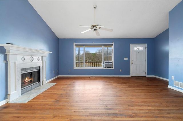 12 Creek Bend SW Court, Cartersville, GA 30120