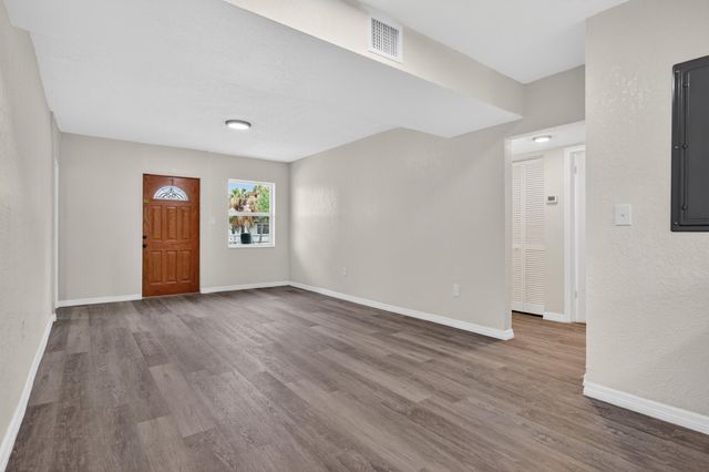 217 NW 14th Street, Belle Glade, FL 33430