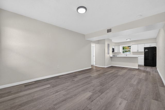 217 NW 14th Street, Belle Glade, FL 33430