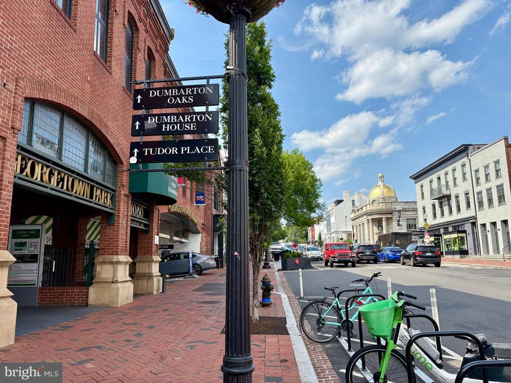 1080 WISCONSIN AVE NW #1004, Washington, DC 20007